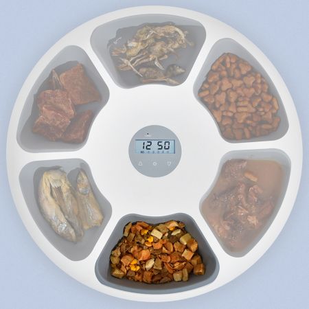 Автокормушка Petwant F6-LCD 6 секций, ж/к дисплей, розовая