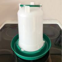 Поилка вакуумная 1,5 л с ручкой