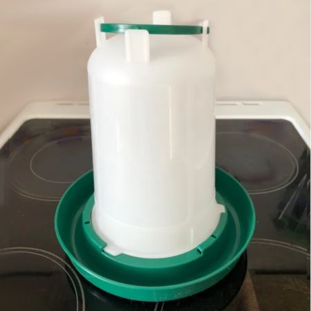 Поилка вакуумная 1,5 л с ручкой