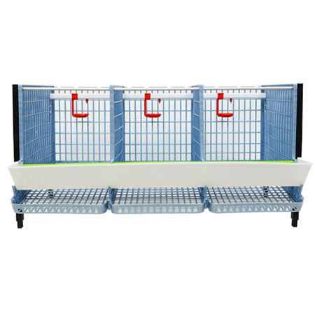 Клетка Comfortplast для кур-несушек 3 секции, 1 ярус высотой 40 см, пластиковая Клетка Comfortplast для кур-несушек 3 секции, 1 ярус высотой 40 см, пластиковая