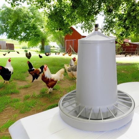 Кормушка бункерная 12 кг пластик с разделительной решеткой 