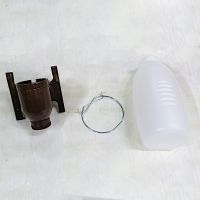 Поилка навесная с емкостью 2 л пластик/металл для кроликов и птиц