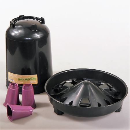 Кормушка бункерная ECO Recycled 5 кг на ножках Кормушка бункерная ECO Recycled 5 кг на ножках