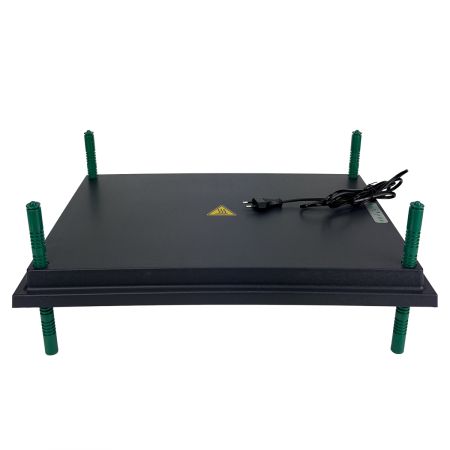 Панель обогревательная HobbyFarm 40х55 см 50 Вт для цыплят