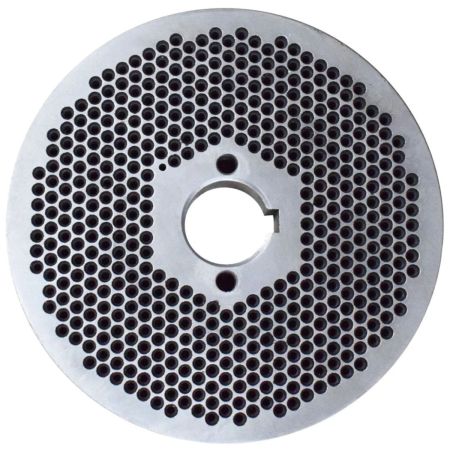 Матрица для гранулятора HobbyFarm, 150 мм/4,0 мм, толщина 20 мм Матрица для гранулятора HobbyFarm, 150 мм/4,0 мм, толщина 20 мм