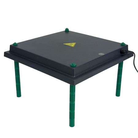 Панель обогревательная HobbyFarm 35х35 см 30 Вт для цыплят