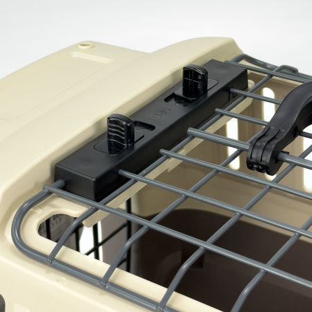 Переноска Superior Range 51х33х33 см для кошек и собак Pet Choice с креплением к ремню безопасности автомобиля и металлической верхней решеткой