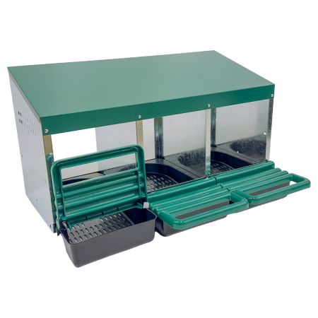 Гнездо для кур несушек HobbyFarm 3 секции с яйцесборником Гнездо для кур несушек HobbyFarm 3 секции с яйцесборником