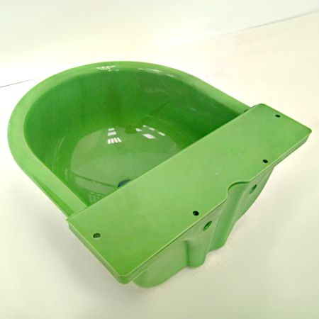 Поилка автоматическая поплавковая с боковым подводом 3 л для КРС, овец, лошадей, собак, пластик