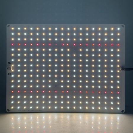 Светодиодная лампа Quantum board 120W HobbyFarm с регулировкой для растений, теплиц, гроубокса, гидропонных систем