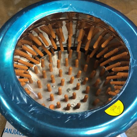 Перосъёмная машина NT-600 для бройлеров, кур и уток Перосъёмная машина NT-600 для бройлеров, кур и уток