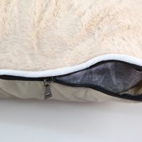 Лежак подушка Pet Choice для собак, 88х65х15 см, со съемным чехлом на молнии, кремовый Лежак подушка Pet Choice для собак, 88х65х15 см, со съемным чехлом на молнии, кремовый