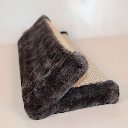 Когтеточка угловая 50х23 см