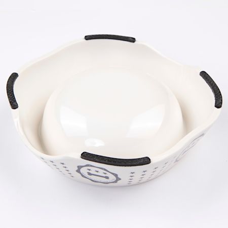 Миска для собак и кошек, 11x16x4.8 см, 180 мл, косточка