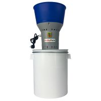 Зернодробилка HobbyFarm EM-50P для измельчения зерна электрическая с функцией мельницы / в комплекте 4 сита Зернодробилка HobbyFarm EM-50P для измельчения зерна электрическая с функцией мельницы / в комплекте 4 сита