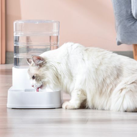 Автопоилка для собак и кошек Pawgether FG200 3,5 л Автопоилка для собак и кошек Pawgether FG200 3,5 л