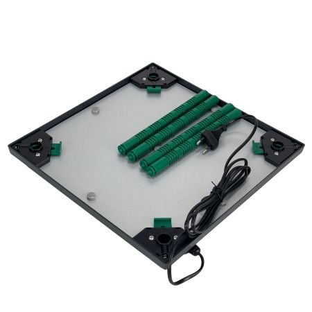 Панель обогревательная HobbyFarm 35х35 см 30 Вт для цыплят