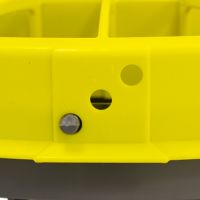 Кормушка бункерная COMPACTA 8.5 кг пластик с разделительной решеткой на ножках