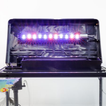 Аквариум Boyu MS-520 45 л с LED светильником и фильтром, черный Аквариум Boyu MS-520 45 л с LED светильником и фильтром, черный