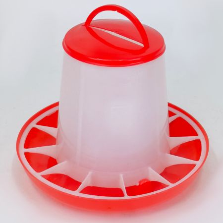 Кормушка бункерная 6 кг пластик с разделительной решеткой для кур, уток и другой домашней птицы