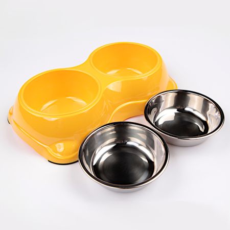 Миска двойная для кошек и собак со съемными металлическими чашами, 26.5x15.5x6 см, 150+150 мл, желтый