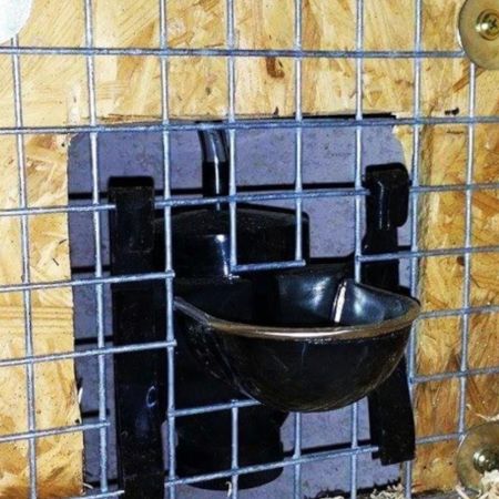 Поилка чашечная автоматическая для птиц и кроликов