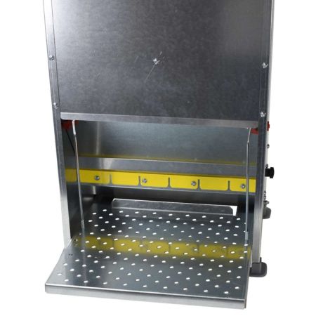 Кормушка педальная ALMA 28 л для кур