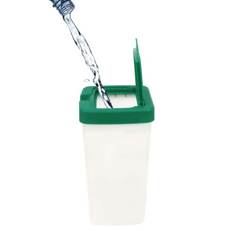 Поилка чашечная с бачком HobbyFarm для кур с креплением на клетку, 1 л, зеленая