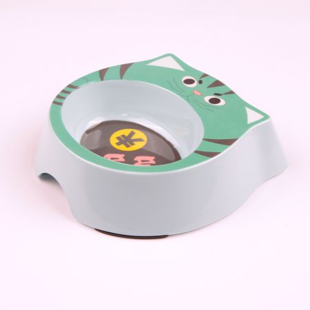 Миска для собак и кошек, 18x17.5x5 см, 270 мл, зеленый