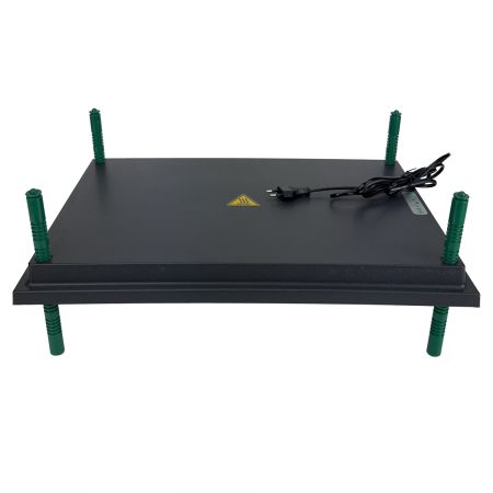 Панель обогревательная HobbyFarm 40х55 см 50 Вт для цыплят