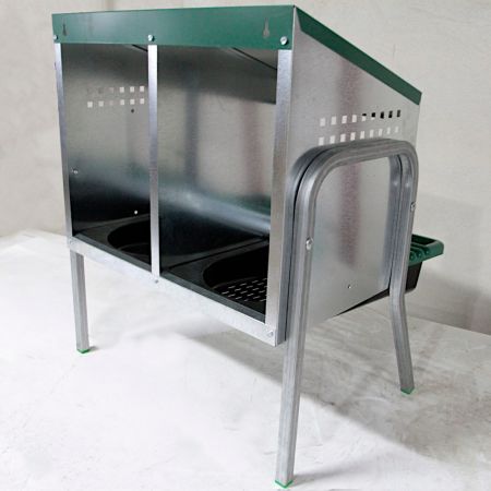 Гнездо для кур несушек Platinum, 2 секции, на ножках, с яйцесборником Гнездо для кур несушек Platinum, 2 секции, на ножках, с яйцесборником