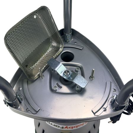 Зернодробилка HobbyFarm EM-25WL, на ножках для измельчения зерна электрическая с функцией мельницы / в комплекте 4 сита