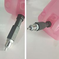 Поилка ниппельная с бачком DERBY 1 л 45° для кроликов и птиц