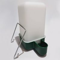 Поилка навесная с емкостью 1 л