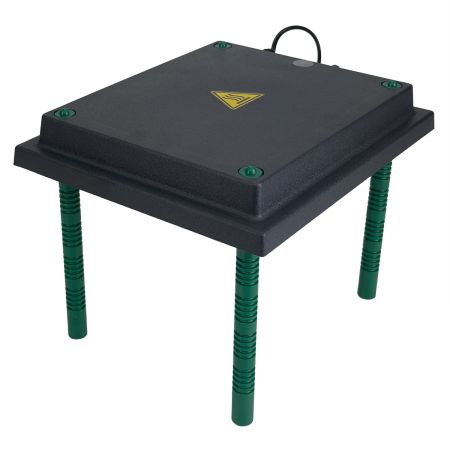 Панель обогревательная HobbyFarm 25х30 см 20 Вт для цыплят