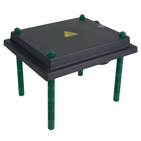 Панель обогревательная HobbyFarm 25х30 см 20 Вт для цыплят