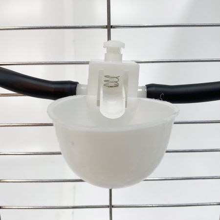 Поилка чашечная с креплением на сетку, регулировкой уровня воды, диаметр 6,3 см, двойной штуцер