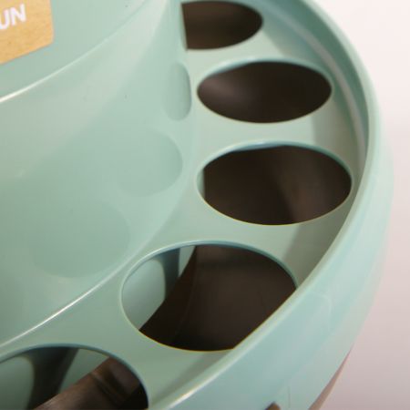 Кормушка бункерная ECO Recycled 8 кг с решеткой с круглыми отверстиями на ножках