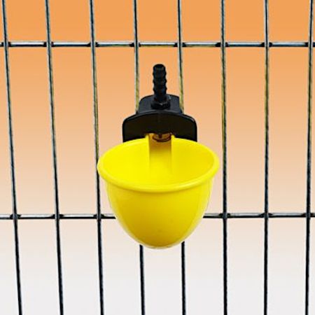 Поилка чашечная Ø50 мм, пластик с креплением на сетку