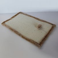 Когтеточка-коврик 50х32 см, бежевый