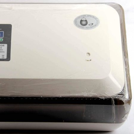 Инкубатор Janoel 24 автоматический  Инкубатор Janoel 24 автоматический