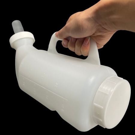 Бутылка для кормления теленка с силиконовой соской, 2 л